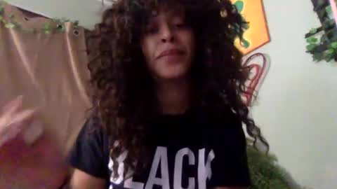 Snapshot of hunyybunz chatting on February 3, 9:07 pm Goddess Hunyy online show from February 3, 9:07 pm