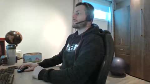 hurley7890 online show from February 12, 7:02 pm