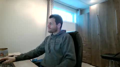 Snapshot of hurley7890 chatting on February 19, 2:13 pm hurley7890 online show from February 19, 2:13 pm