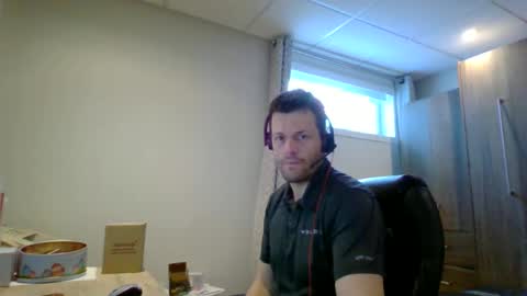 Snapshot of hurley7890 chatting on March 3, 3:18 pm hurley7890 online show from March 3, 3:18 pm