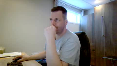 Snapshot of hurley7890 chatting on March 24, 5:18 pm hurley7890 online show from March 24, 5:18 pm