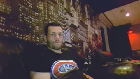 Snapshot of hurley7890 chatting on May 26, 3:35 am hurley7890 online show from May 26, 3:35 am