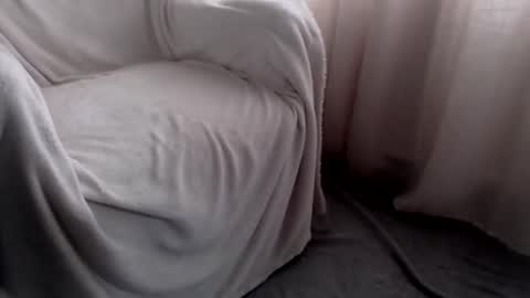 Snapshot of hurricane333644 chatting on May 30, 1:19 pm hurricane333644 online show from May 30, 1:19 pm