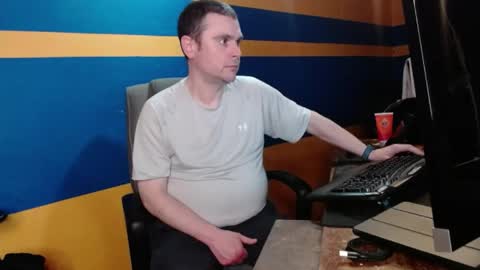Huskyguy online show from March 13, 3:46 am