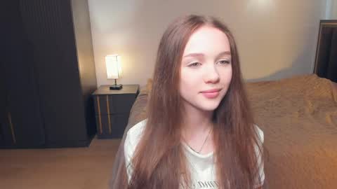 Lily online show from April 8, 7:08 am