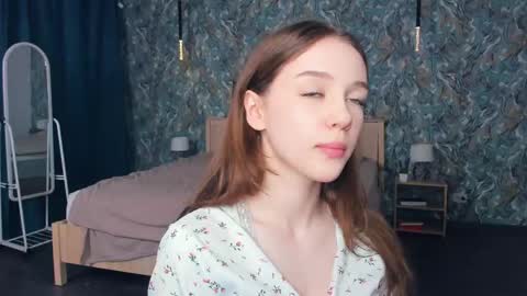 Lily online show from June 7, 7:12 am