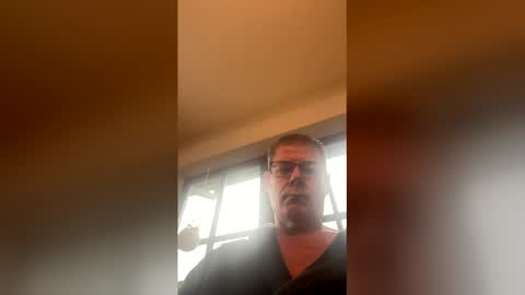 hwjakobs1957 online show from February 12, 7:25 am