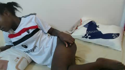 Snapshot of hyacinth_b chatting on April 29, 3:05 pm hyacinth_b online show from April 29, 3:05 pm