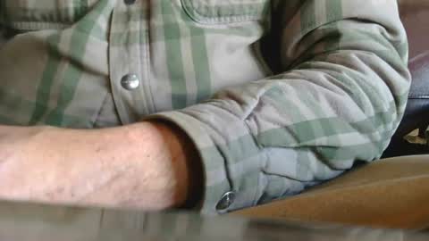 hypatia007_has_issues online show from January 12, 7:30 pm