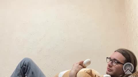 Snapshot of hyperfixation chatting on November 7, 4:07 pm hyperfixation online show from November 7, 4:07 pm