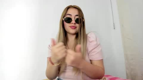 Hyun Joo online show from September 23, 10:24 pm