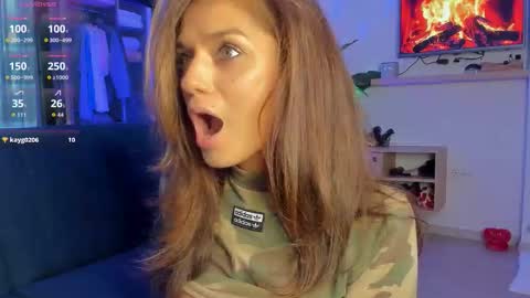 i___love__you online show from March 1, 8:05 am