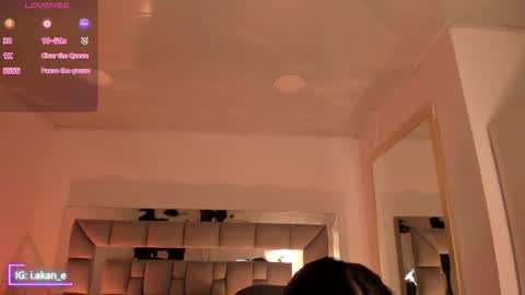 Snapshot of i_akane chatting on October 31, 11:55 am Akane online show from October 31, 11:55 am