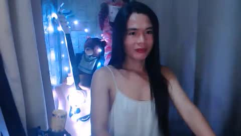 Snapshot of i_am_asian90 chatting on February 19, 6:48 pm Kim online show from February 19, 6:48 pm