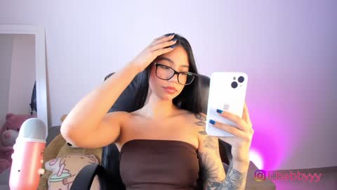 Helloouu im  Abigail call me Abi  MY NEW SHEDULE  IS 1030PM online show from January 31, 4:36 am