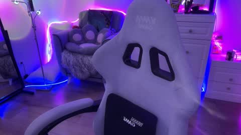 Asya  online show from November 18, 9:03 am