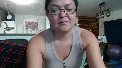 Snapshot of i_fetishize_u chatting on January 8, 10:48 pm ShortStuff online show from January 8, 10:48 pm
