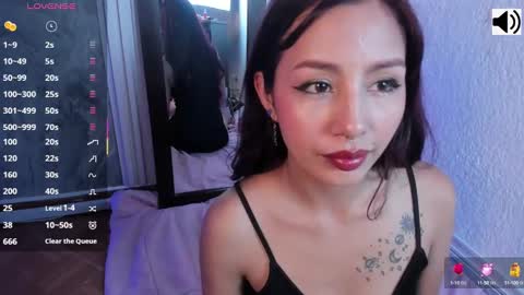 i_love_jenner online show from September 19, 10:10 pm