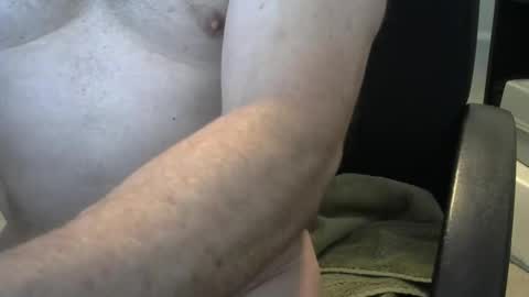 Snapshot of i_was_a_shy_dad chatting on March 26, 3:17 pm i_was_a_shy_dad online show from March 26, 3:17 pm