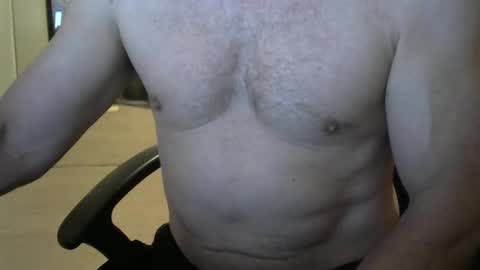 Snapshot of i_was_a_shy_dad chatting on April 2, 1:42 pm i_was_a_shy_dad online show from April 2, 1:42 pm