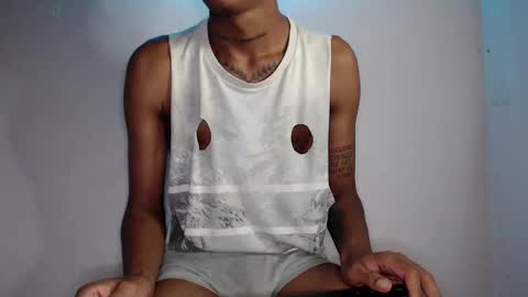 Snapshot of iam_colt chatting on February 25, 12:13 pm David Colt online show from February 25, 12:13 pm