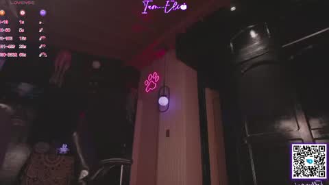 Snapshot of iam_eli chatting on June 18, 11:31 pm online show from June 18, 11:31 pm