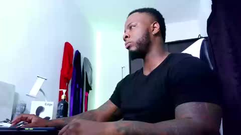 Mr H Independent model online show from September 20, 1:06 am