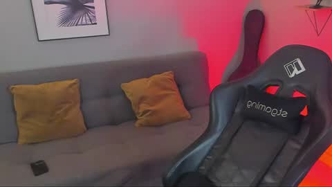 Light online show from June 28, 10:49 pm