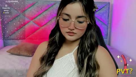 Snapshot of iam_lina chatting on March 5, 7:21 pm iam_lina online show from March 5, 7:21 pm