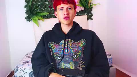 iam_lukas__ online show from October 17, 2:59 am