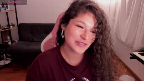 Snapshot of iam_nikki chatting on November 21, 2:21 am On instagram Imm NikkiHelp me reach 100 likes online show from November 21, 2:21 am