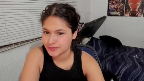 Snapshot of iam_nikki chatting on January 7, 1:41 am On instagram Imm NikkiHelp me reach 100 likes online show from January 7, 1:41 am