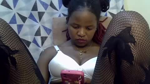 Snapshot of iam_nisa chatting on July 25, 9:12 pm iam_nisa online show from July 25, 9:12 pm