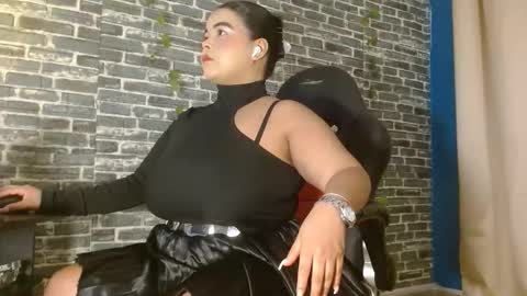 Samy online show from November 25, 11:43 am