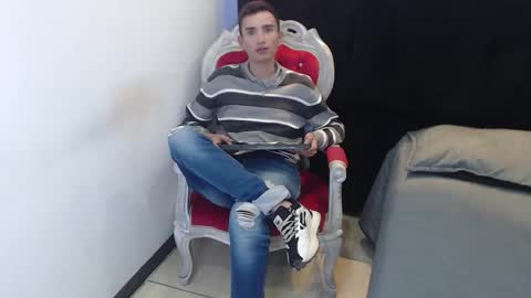 Iam Smith  online show from January 17, 12:10 pm