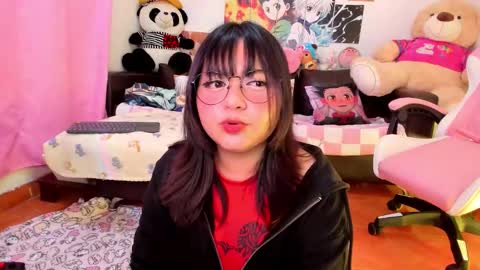 Snapshot of iam_zoechan chatting on February 4, 12:27 am Zoe 3 online show from February 4, 12:27 am