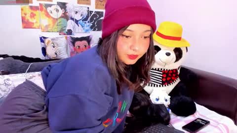 Snapshot of iam_zoechan chatting on March 9, 2:37 am Zoe 3 online show from March 9, 2:37 am