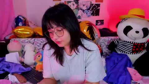 Snapshot of iam_zoechan chatting on March 13, 1:01 am Zoe 3 online show from March 13, 1:01 am