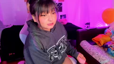 Snapshot of iam_zoechan chatting on March 22, 2:04 am Zoe 3 online show from March 22, 2:04 am