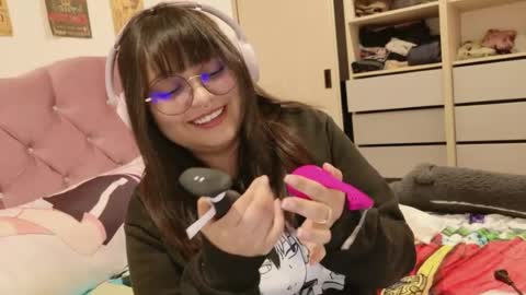 Zoe 3 online show from July 8, 2:49 am