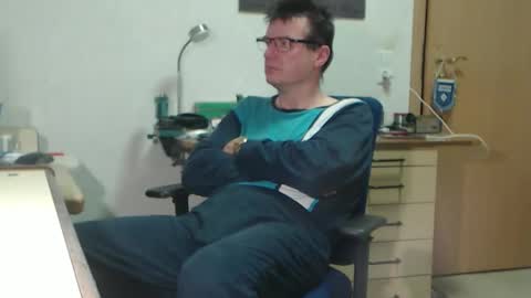 Snapshot of iamachim chatting on February 28, 10:44 pm iamachim online show from February 28, 10:44 pm