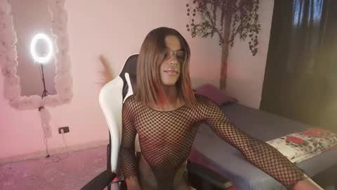 iamandrey_ online show from April 24, 1:13 pm