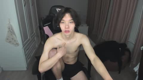 Cassie  STREAMS HERE EVERYDAY online show from January 9, 4:32 pm