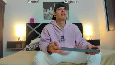 Snapshot of iamduque chatting on March 24, 3:22 am Iam Joseant online show from March 24, 3:22 am