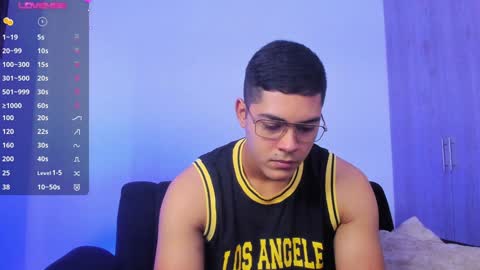 Dylan  independent model  online show from December 8, 12:30 pm