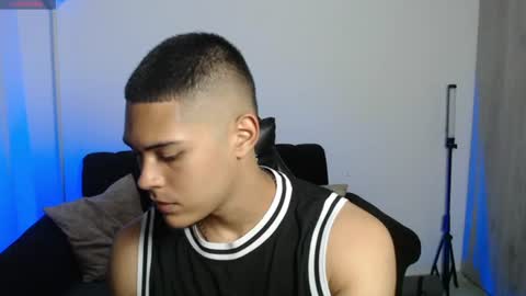 Dylan  independent model  online show from July 7, 4:04 am