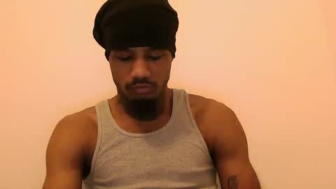 Snapshot of iamjohnny4u chatting on January 16, 11:31 pm iamjohnny4u online show from January 16, 11:31 pm