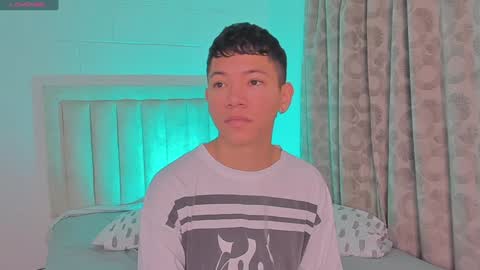 Juliiiiian online show from January 21, 11:13 am