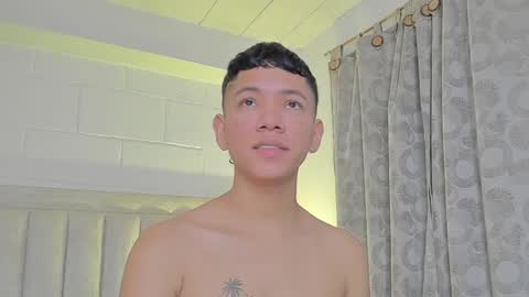 Juliiiiian online show from January 29, 11:41 am