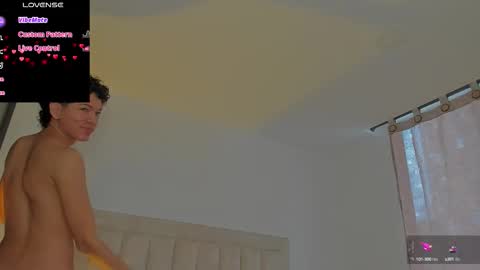 Juliiiiian online show from September 29, 11:37 am